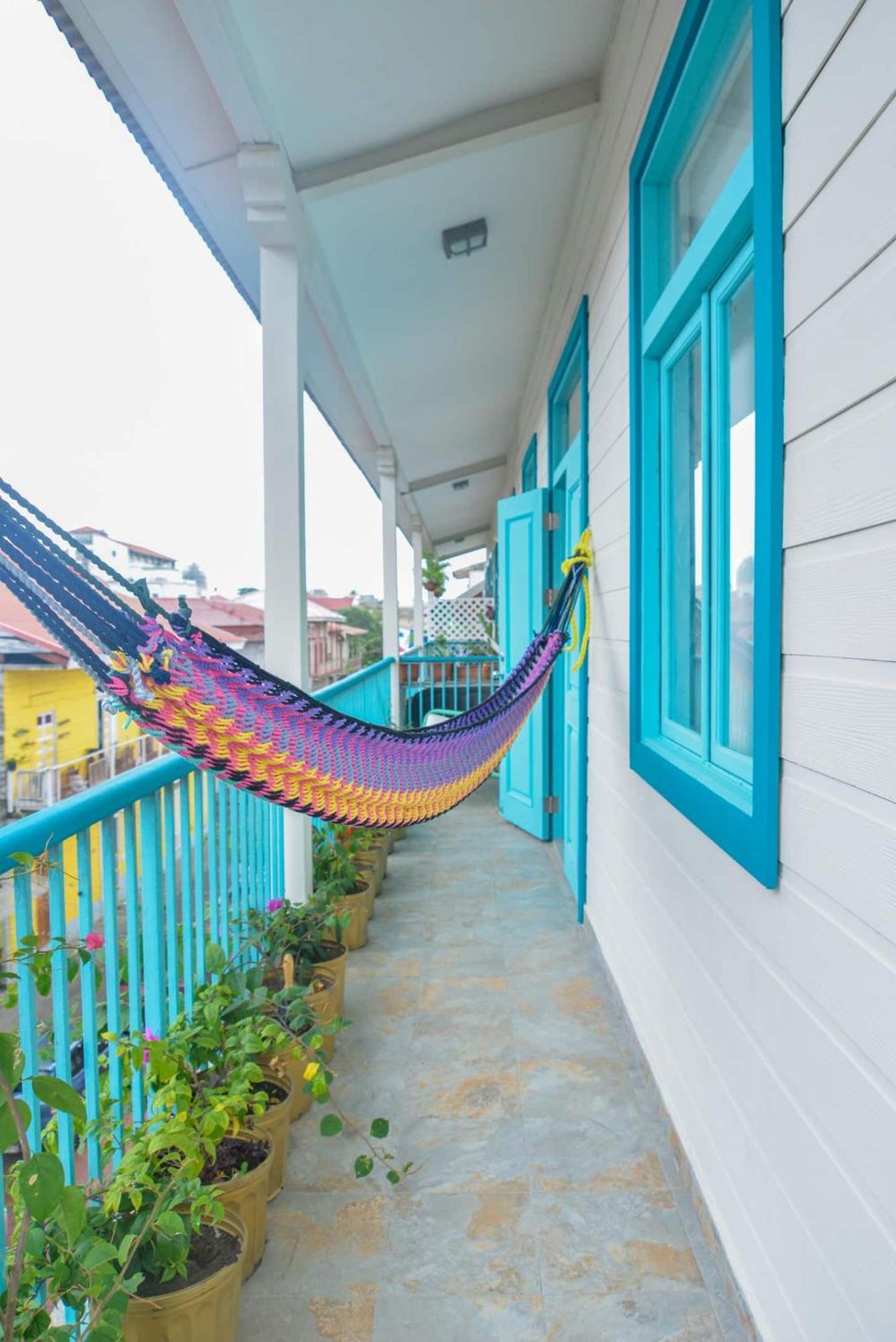 Bocas Style Apartment - Casco Viejo Panama City Exterior photo